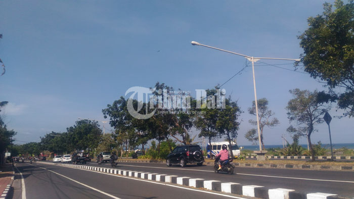 lampu-pju-yag-padam-di-jalan-ida-bagus-mantra_20180602_183851.jpg
