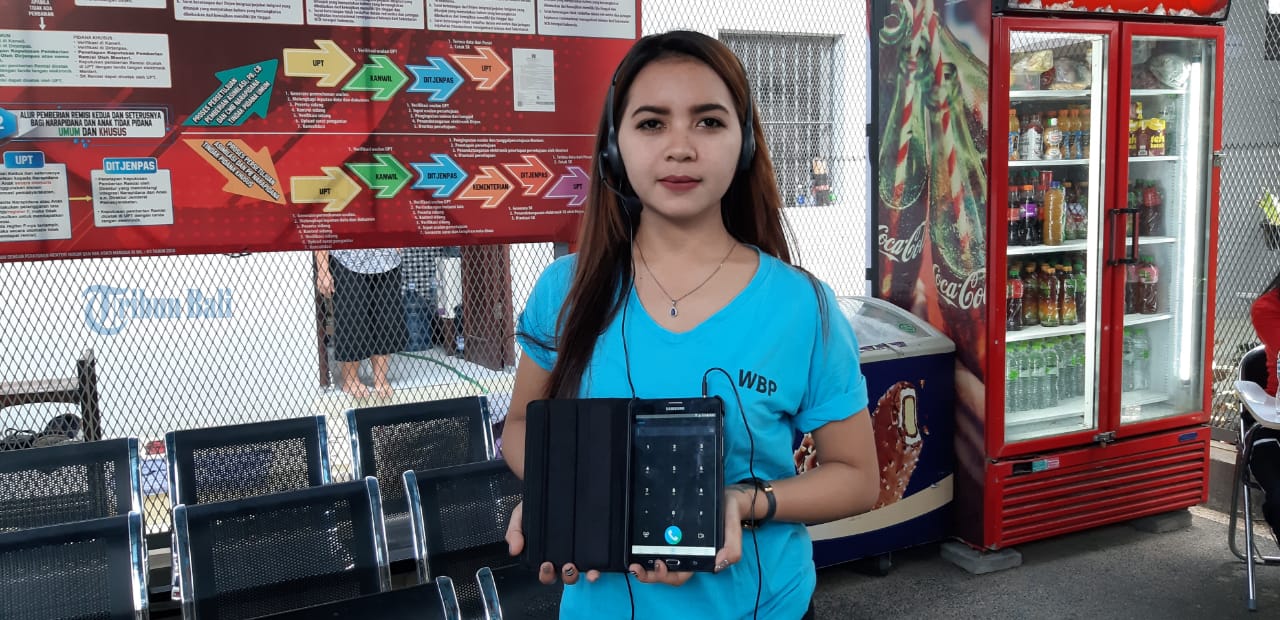Kunjungan Dihentikan untuk Cegah Corona, Lapas Perempuan Denpasar Sediakan Layanan Video Call