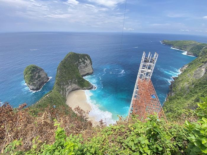 lift-kaca-di-Pantai-Kelingking-Nusa-Penida-dsc.jpg