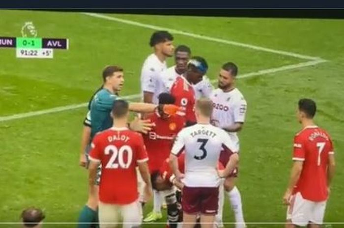 Man United vs Aston Villa, Aksi Provokasi Martinez, Tantang Ronaldo Tendang Penalti; Ayo Kamu Ambil!
