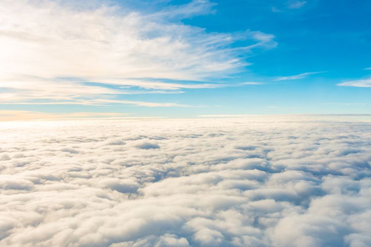 masyarakat-denpasar-dihebohkan-dengan-fenomena-awan-warna-warni.jpg