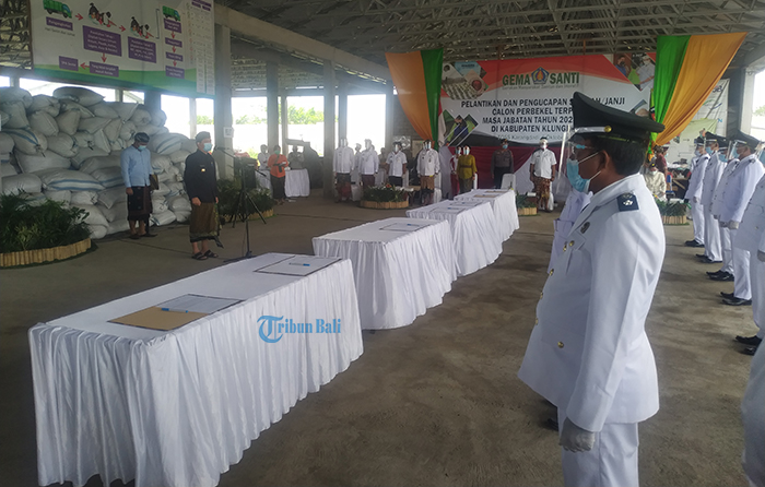 BREAKING NEWS - 22 Perbekel di Klungkung Dilantik di Tempat Olah Sampah