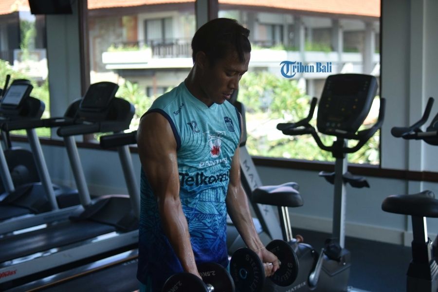 Update Persib Bandung: Alberts Langsung Fokus Pemulihan Fisik Pemain Bersiap Hadapi PSIS Semarang