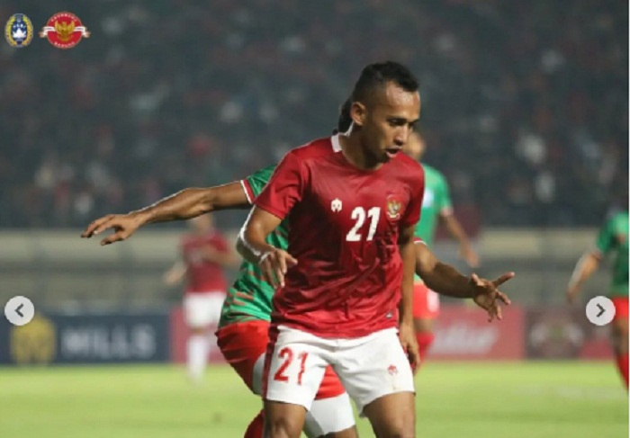pemain-sayap-timnas-indonesia-irfan-jaya-di-laga-kontra-bangladesh-di-fifa-matchday.jpg