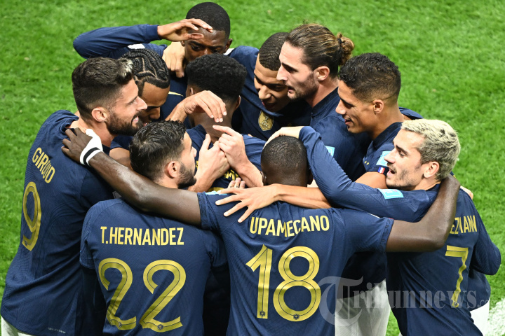 pemain-timnas-prancis-selebrasi-usai-cetak-gol-ke-gawang-timnas-inggris-di-piala-dunia-2022.jpg