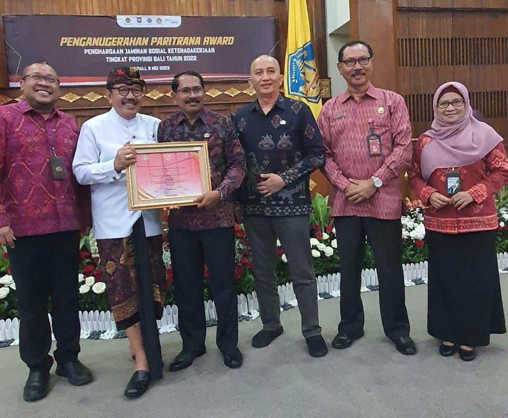 penganugerahan-Paritrana-Award-Provinsi-Bali-Tahun-2022.jpg
