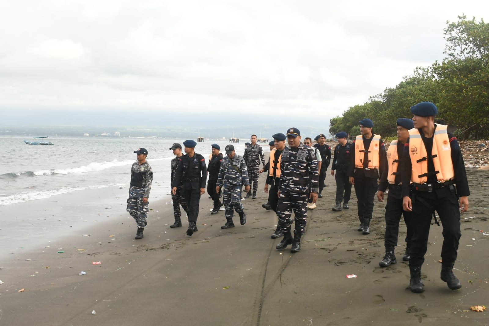 PENCARIAN Korban KMP Tunu Pratama Jaya Berlanjut, Penyisiran Pantai Sepanjang 2,5 Km