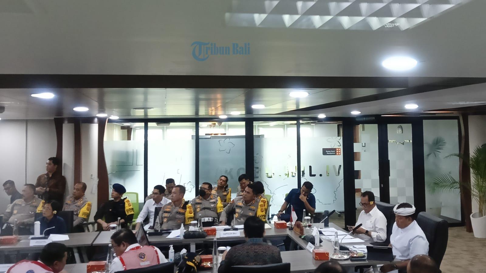 pertemuan-Menhub-dengan-PJ-Gubernur-dan-Kapolda-Bali.jpg