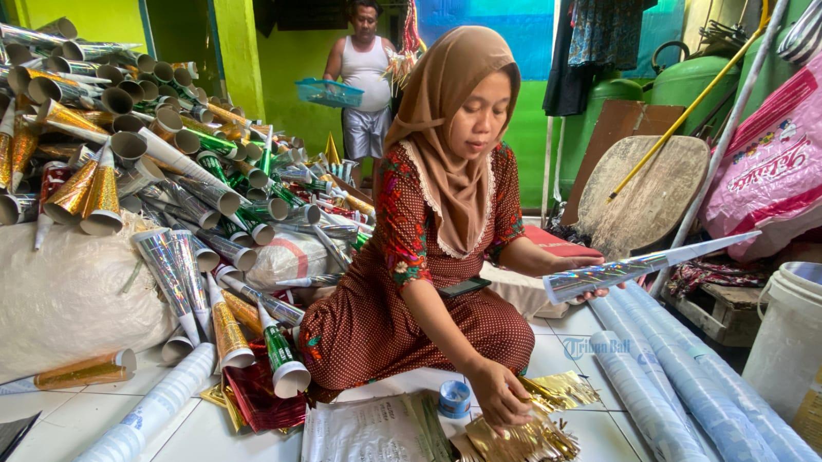 Produsen Terompet di Bali Kebanjiran Order, Buat 15 Ribu Terompet