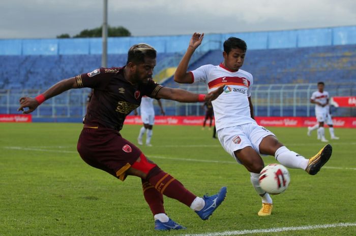 psm-makassar-vs-borneo-fc-56.jpg