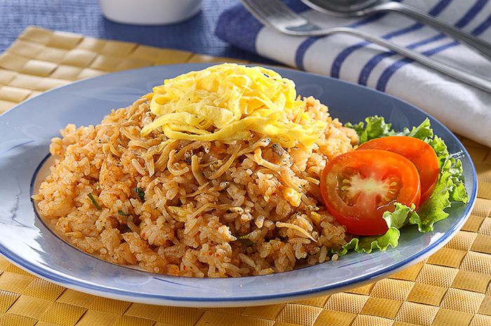Resep Nasi Goreng Kencur, Sajikan dengan Telur Dadar di Atasnya, Semua Pasti Suka