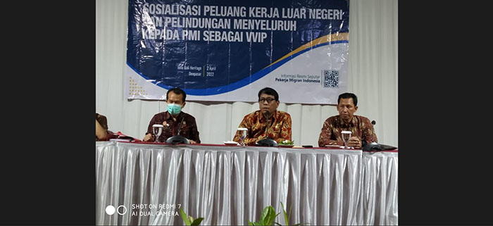 sosialisasi-yang-dilakukan-anggota-komisi-ix-dpr-ri-ketut-kariyasa-adnyanamnhfs.jpg
