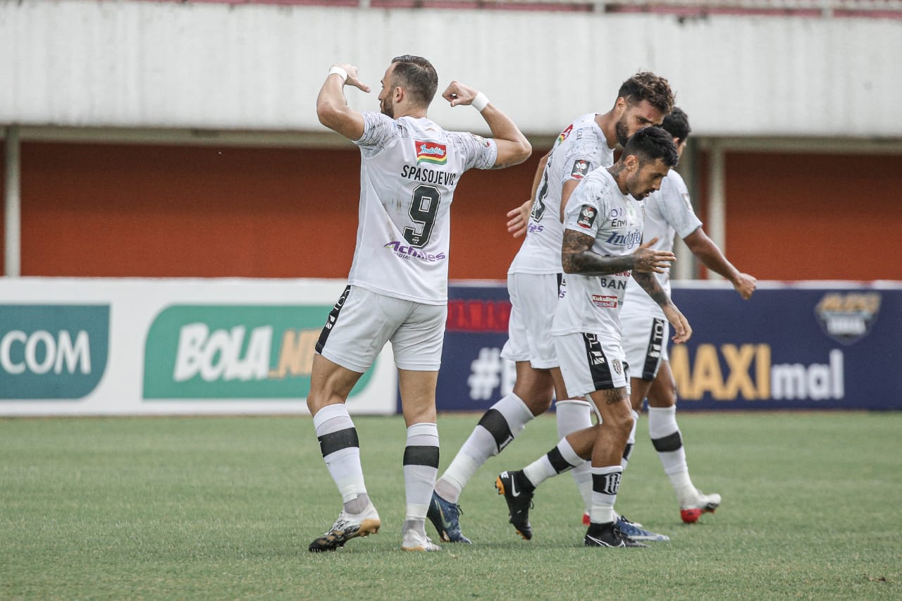 Gol Spektakuler Spasojevic Bawa Bali United Unggul Atas Persita Tangerang di Babak Pertama