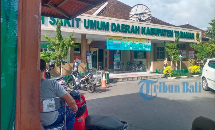 suasana-di-areal-depan-rsud-tabanan-belum-lama-inibgfddhjkk.jpg