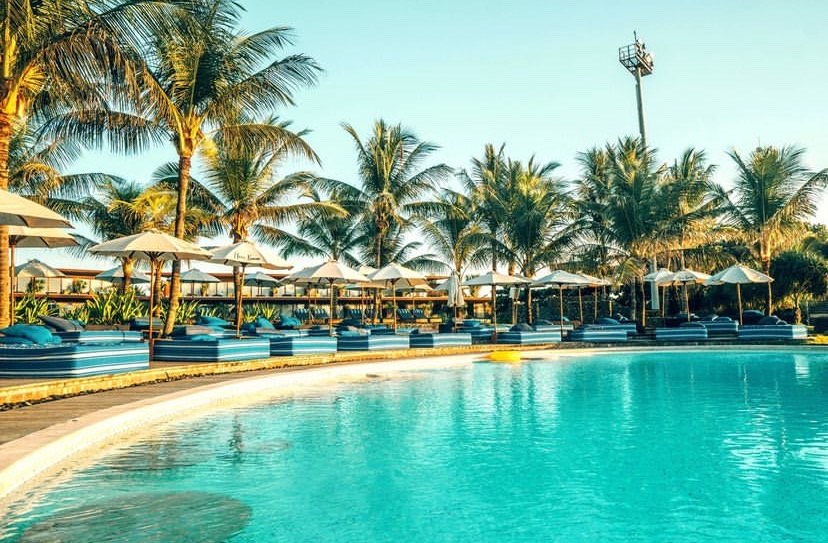 Bersantai di Komune Beach Club, Suasana Private dengan View Pantai Keramas Gianyar