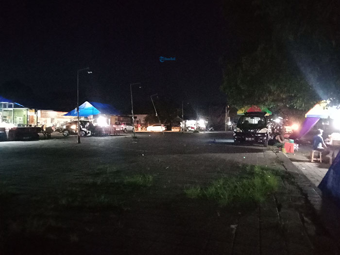 Pasar Sengol Pejeng Gianyar Nampak Berbeda Tanpa Penjual Baju Bekas
