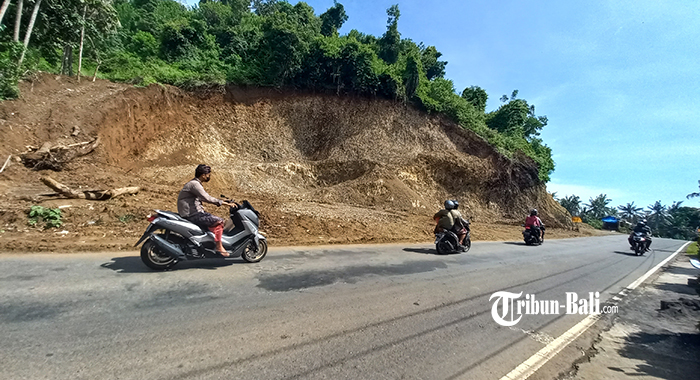 Dewan Klungkung Minta Hentikan Pengerukan Bukit Tidak Berizin meski untuk Proyek PKB