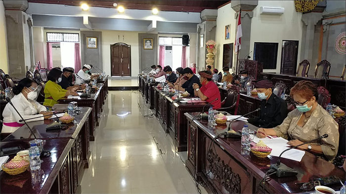 Pembahasan RAPBD 2021,Dua Fraksi DPRD Tabanan Tolak Poin Belanja Hibah & Penyertaan Modal ke Perusda
