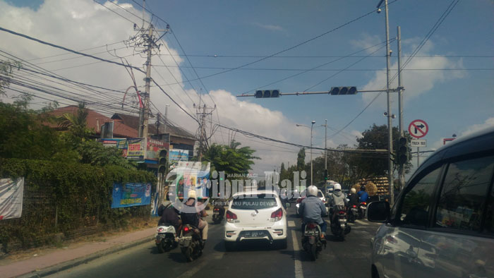 Traffic Light Kompak Padam Berbulan-bulan