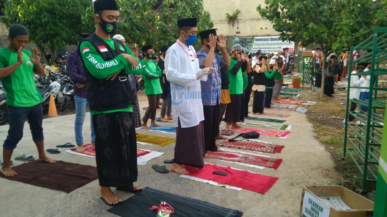 BREAKING NEWS - Musholla Baitul Mu’miniin BKDI Gelar Salat Iduladha 1441 H