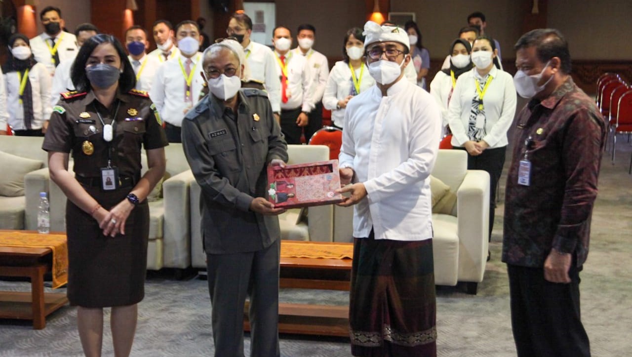 Jadi Pembicara, Wali Kota Jaya Negara Berbagi Inovasi Kota Denpasar di Masa Pandemi Covid-19