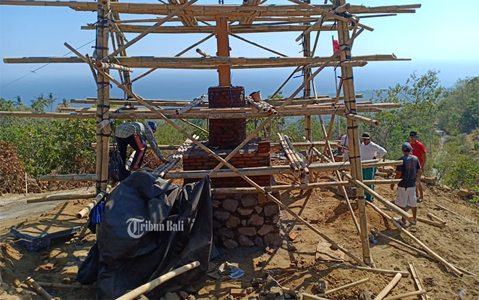 Dipercaya Kutukannya Masih Berjalan, Warga Munti Buatkan Patung agar Warga Berhenti Menggepeng