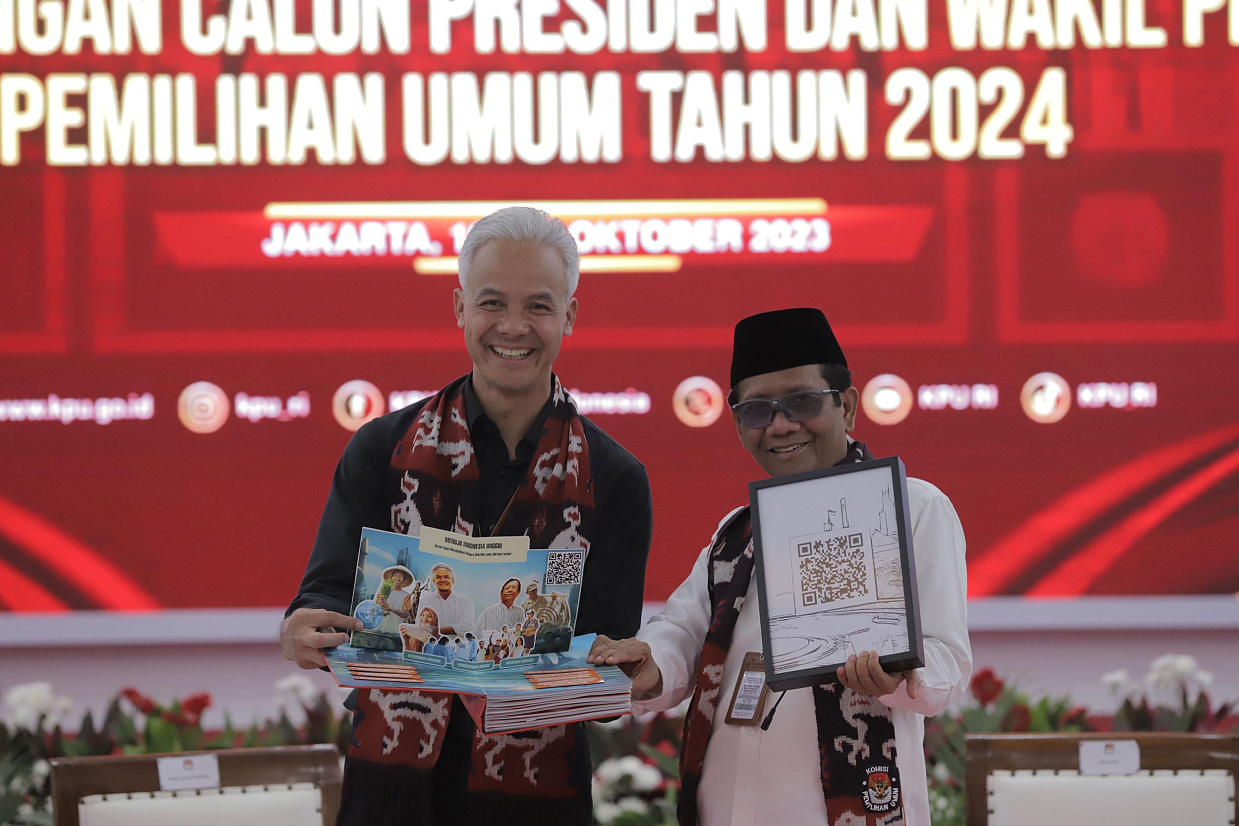 Ketua KPU Sebut Berkas Lengkap! Pasangan Anies-Muhaimin & Ganjar-Mahfud Mendaftar Pilpres 2024
