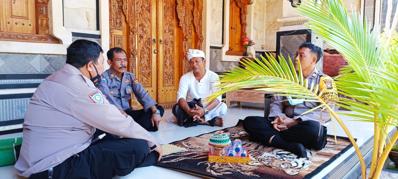 Jalin Silahturahmi, Polsek Kuta Sambangi Tokoh Adat