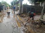 12-Motor-dan-Dua-Mobil-Warga-Ikut-Terendam-Banjir-Bandang.jpg