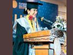 Artis-Happy-Salma-saat-diwisuda-di-UNHI-Denpasar.jpg