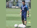 Asisten-pelatih-Persib-Bandung-Miro-Petric123.jpg