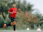 BERLATIH-Kapten-Bali-United-yang-juga-bek-kiri-Ricky-Fajrin.jpg