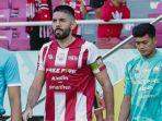 Bek-Diego-Bardanca-tengah-saat-masih-membela-Persis-Solo-di-Liga-1-20232024.jpg