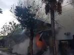 Bengkel-terbakar-di-Jalan-Hasanudin-Kelurahan-Semarapura-Kauh-Kecamatan-Klungkung.jpg