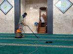 Bulan-Ramadan-Relawan-Tim-Bersih-Bersih-Masjid-di-Bali-Ngayah-Panen-Debu.jpg