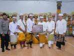Bupati-Adi-Arnawa-menghadiri-Karya-Nyatur-Padudusan-Alit-di-Pura-Ulun-Siwi.jpg