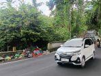 Coreng-Pariwisata-Sampah-Menumpuk-Di-Jalan-Goa-Gajah-Gianyar-Bali.jpg