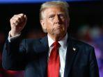 DONALD-TRUMP-Foto-ini-diambil-pada-Senin-4112025-dari-publikasi-resmi-Donald-J-Trump.jpg