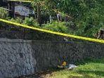 Garis-polisi-terpasang-di-area-penemuan-jenazah-pria8.jpg