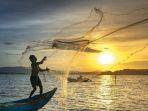 Hari-Baik-untuk-Membuat-Alat-Penangkap-Ikan-termasuk-Pancing.jpg