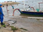 Jukung-milik-Wayan-Dana-nelayan-yang-hilang-456.jpg