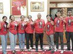 Ketua-DPRD-Badung-Putu-Parwata-saat-menerima-audiensi-Paiketan-Yowana-se-Dalung-Permai.jpg