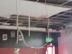 Atap Bocor Saat Hujan Deras, Plafon Kantor Perikanan dan Ketahanan Pangan Klungkung Jebol