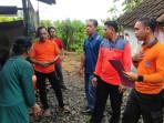Kondisi-atap-rumah-korban-yang-rusak-karena-diterjang-angin-kencang-78.jpg
