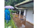 Kondisi-halaman-rumah-warga-di-Desa-Songan-Kecamatan-Kintamani.jpg