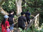 Libur-Lebaran-Hampir-Usai-Monkey-Forest-Ubud-Tetap-Ramai-Dikunjungi.jpg