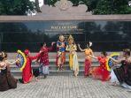 Mahasiswa-ISI-Denpasar-membuat-garapan-drama-tari-bertajuk-The-Blessing-of-Visvapujita.jpg