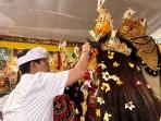 Melaspas-Tapakan-Ida-Ratu-Gede-Sakti-di-Petapakan-Anyar-Pura-Dalem.jpg