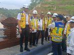 Menko-Infrastruktur-Agus-Harimurti-Yudhoyono-AHY-meninjau-megaproyek-Bendungan-Sidan.jpg