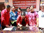 Ny-Rai-Wahyuni-Sanjaya-Resmikan-Gedung-TK-Negeri-Marga.jpg